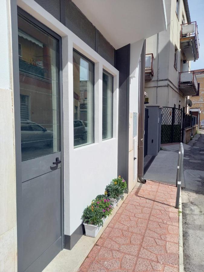 Art Deco City Center Near The Beach! Terracina Buitenkant foto